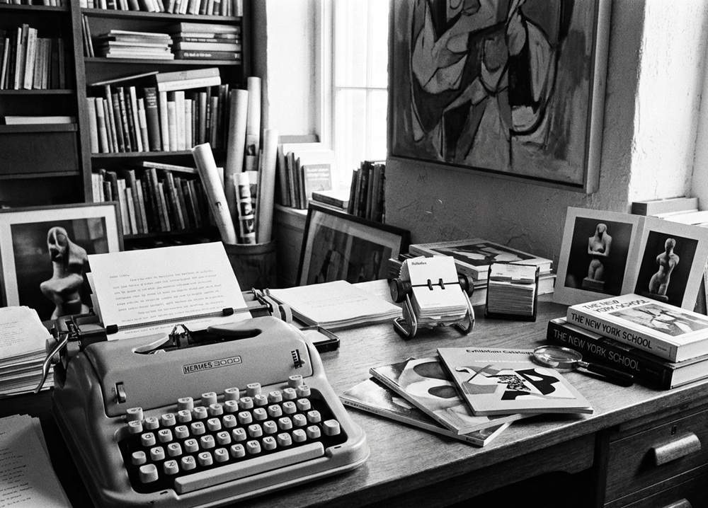 La arquitectura del legado: investigación, curaduría y el objeto editorial