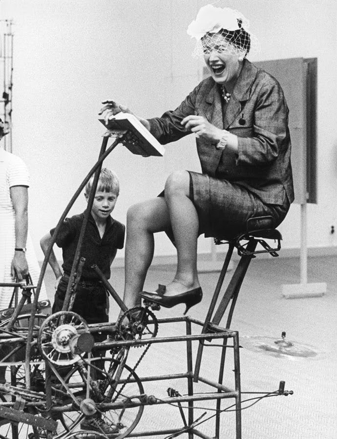 El estruendo de la máquina inútil: Jean Tinguely y la mecánica del humor